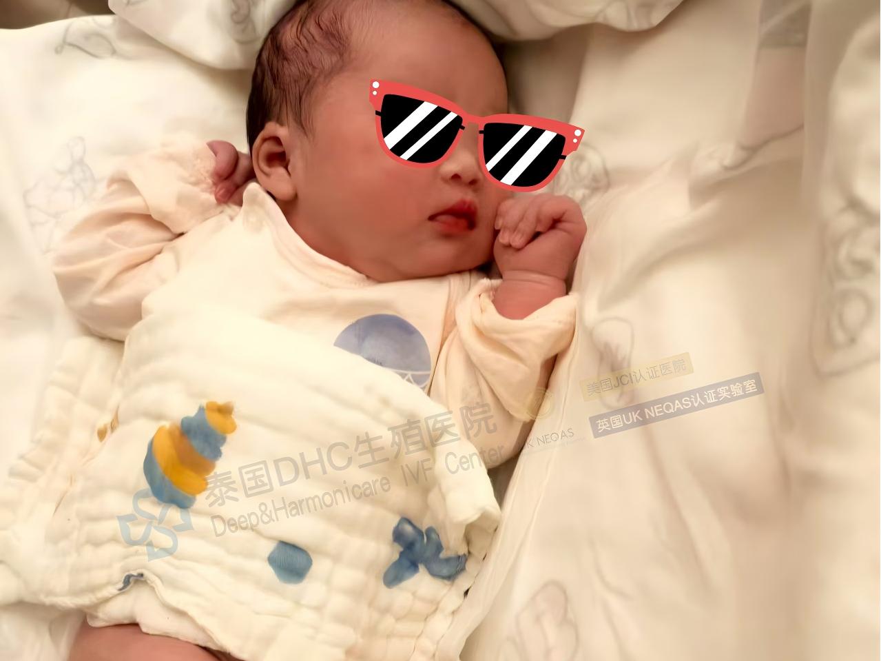 泰國DHC好孕檔案0922：從AMH 0.46的卵巢早衰，到6.9斤寶寶的健康誕生