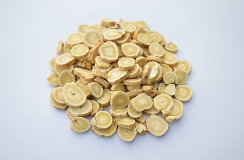 黃芪泡水怎么喝最好？黃芪泡水喝的正確方法和飲用時(shí)間