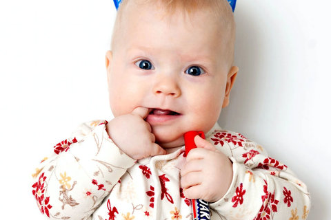 華西第二醫(yī)院做試管嬰兒多少錢(qián)？費(fèi)用概覽與技術(shù)代數(shù)深度解析